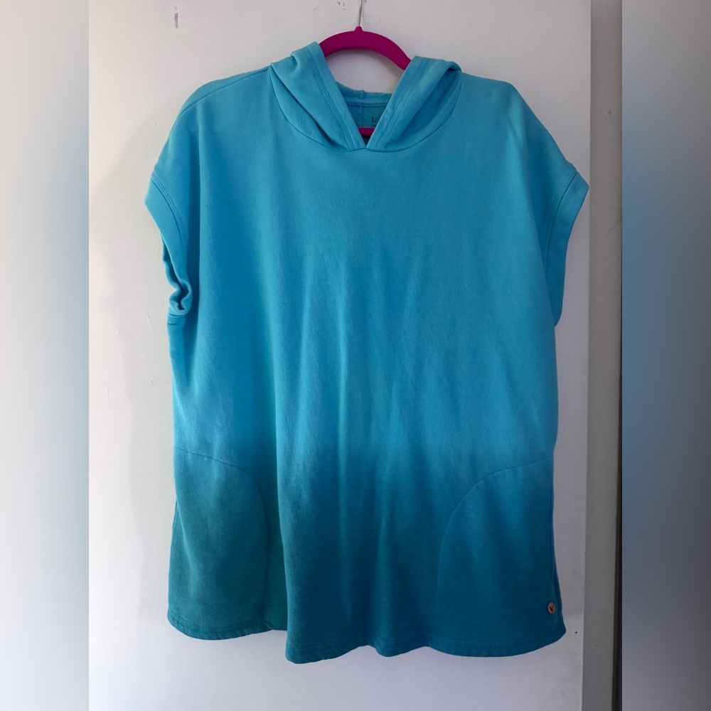 LIVI Teal Top